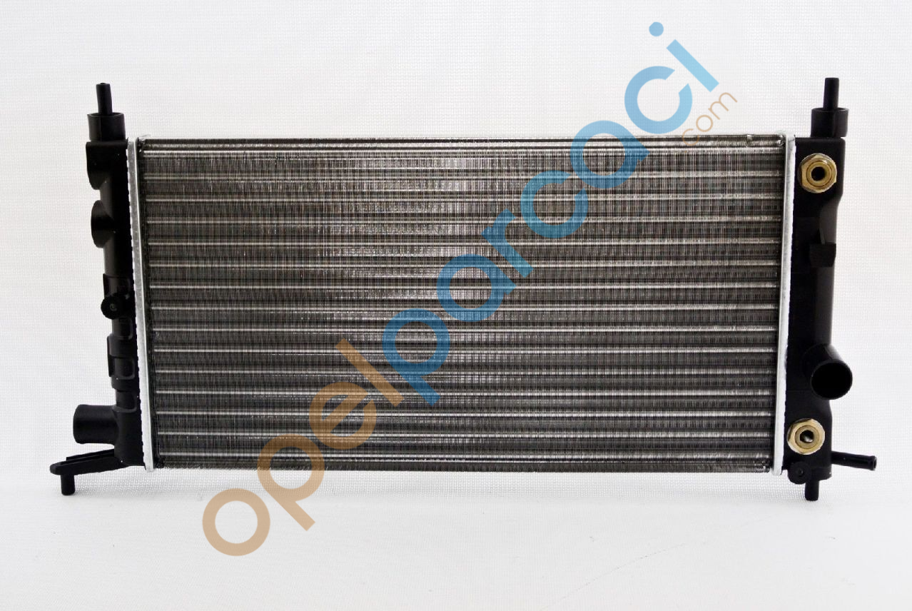 Opel Corsa B - Combo B Su Radyatörü 1.2 - 1.4 Otomatik Şanzuman Klima Hariç